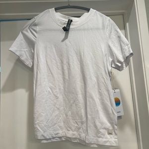 Womens Vouri T Shirt size small